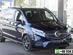 Blau Gebraucht 2019 Mercedes V220 AMG Van / Kleinbus | 43.490 € (Etwas zu teuer)