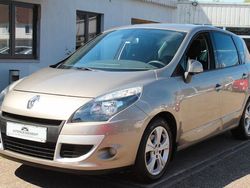 Braun Gebraucht 2010 Renault Scénic III Dynamique Van / Kleinbus | 6.990 € (Fairer Preis)