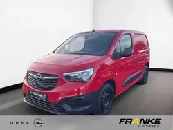 Aden rot Gebraucht 2021 Opel Combo Edition Van / Kleinbus | 15.946 € (Etwas zu teuer)
