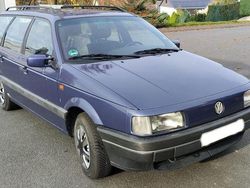 Blau Gebraucht 1993 VW Passat Limousine | 1.900 €