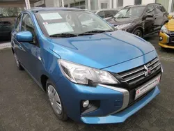 Blau Neu 2025 Mitsubishi Space Star Select Limousine | 13.690 €