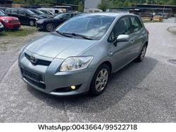 Grau Gebraucht 2008 Toyota Auris Executive Limousine | 1.500 € (Superpreis)
