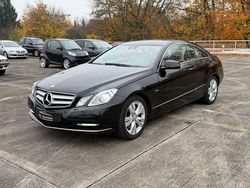 Schwarz Gebraucht 2011 Mercedes E350 Coupé | 13.990 € (Fairer Preis)