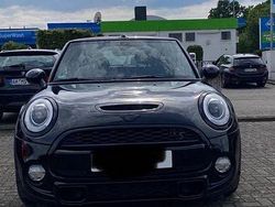 Schwarz Gebraucht 2017 Mini Cooper S Kleinwagen | 17.950 € (Fairer Preis)