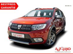 Rot Gebraucht 2019 Dacia Logan Limousine | 11.490 € (Etwas zu teuer)