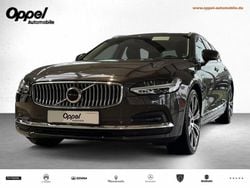 Grün Gebraucht 2024 Volvo V90 Ultimate Kombi | 40.590 € (Superpreis)