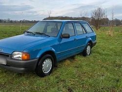 Blau Gebraucht 1988 Ford Escort Kombi | 7.499 €