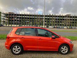 Habanero orange metallic Gebraucht 2015 VW Golf Sportsvan Trendline Van / Kleinbus | 10.900 € (Fairer Preis)