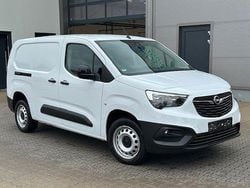 Weiß Gebraucht 2023 Opel Combo Van / Kleinbus | 19.992 € (Fairer Preis)