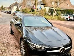 Schwarz Gebraucht 2019 Mercedes CLA180 Shooting Brake Progressive Kombi | 18.900 € (Guter Preis)