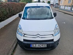 Weiß Gebraucht 2007 Citroën Berlingo Van / Kleinbus | 2.800 € (Teuer)