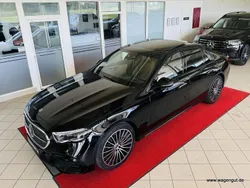 Schwarz Neu 2024 Mercedes E200 AMG line Limousine | 75.990 €