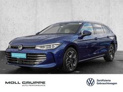 Reef blue metallic Gebraucht 2025 VW Passat Elegance Kombi | 43.970 € (Guter Preis)