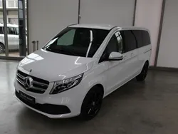 Weiß , bergkristallweiß metallic Gebraucht 2019 Mercedes V300 Avantgarde Edition Van / Kleinbus | 58.190 € (Fairer Preis)