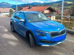 Blau Gebraucht 2021 Skoda Kamiq ScoutLine SUV | 19.400 € (Guter Preis)