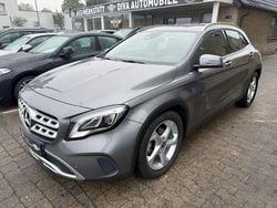 Grau Gebraucht 2019 Mercedes GLA200 Urban SUV | 22.750 € (Guter Preis)