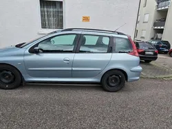 Blau Gebraucht 2004 Peugeot 206 Kombi | 1.190 €