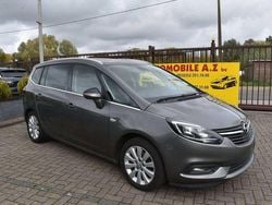 Grau Gebraucht 2019 Opel Zafira Tourer Cosmo Van / Kleinbus | 8.999 € (Fairer Preis)