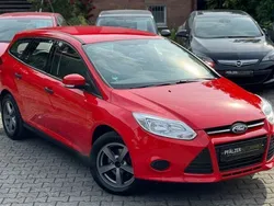 Rot Gebraucht 2013 Ford Focus Kombi | 6.990 € (Fairer Preis)