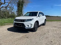Weiß Gebraucht 2021 Suzuki Vitara Comfort+ SUV | 16.250 € (Guter Preis)