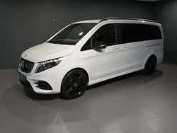 Weiß Gebraucht 2023 Mercedes V250 Avantgarde Van / Kleinbus | 61.760 € (Teuer)