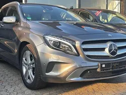 Grau Gebraucht 2016 Mercedes GLA200 SUV | 17.990 € (Guter Preis)