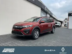 Braun terrakottabraun Gebraucht 2023 Dacia Jogger Expression Van / Kleinbus | 19.489 € (Superpreis)