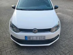 Weiß Gebraucht 2015 VW Polo Kleinwagen | 5.000 € (Fairer Preis)