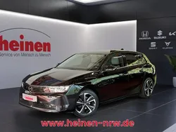 Schwarz Gebraucht 2023 Opel Astra Elegance Limousine | 19.899 € (Fairer Preis)