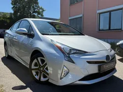 Silber Gebraucht 2017 Toyota Prius Executive Kleinwagen | 18.490 € (Fairer Preis)