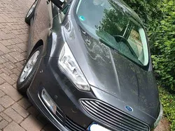 Grau Gebraucht 2015 Ford C-MAX Trend Van / Kleinbus | 12.990 € (Teuer)