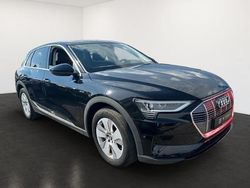 Schwarz Gebraucht 2019 Audi e-tron Basis SUV | 29.990 € (Fairer Preis)