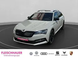 Grau Gebraucht 2022 Skoda Superb SportLine Kombi | 24.440 € (Guter Preis)