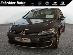 Grau / Gebraucht 2020 VW e-Golf Kleinwagen | 17.450 € (Etwas zu teuer)