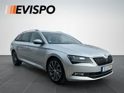 Silber Gebraucht 2016 Skoda Superb LAURIN & KLEMENT Kombi | 11.880 € (Superpreis)