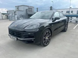 Schwarz Gebraucht 2024 Porsche Cayenne Sport SUV | 94.890 €
