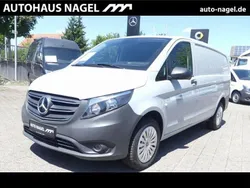 Silbergrau Gebraucht 2021 Mercedes Vito Van / Kleinbus | 34.379 € (Superpreis)