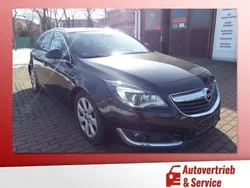Schwarz Gebraucht 2016 Opel Insignia Kombi | 8.990 € (Fairer Preis)