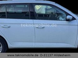 Weiß Gebraucht 2019 Skoda Fabia Limousine | 4.333 €