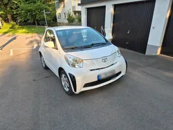 Weiß Gebraucht 2009 Toyota iQ Kleinwagen | 3.800 € (Fairer Preis)