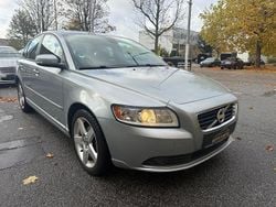 Silber Gebraucht 2008 Volvo S40 Momentum Limousine | 3.990 € (Fairer Preis)