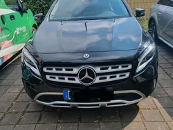 Schwarz Gebraucht 2018 Mercedes GLA250 SUV | 22.000 € (Fairer Preis)