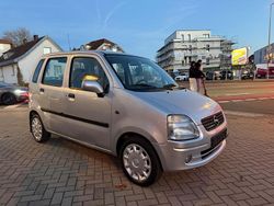Silber Gebraucht 2002 Opel Agila Color Edition Kleinwagen | 1.599 € (Fairer Preis)