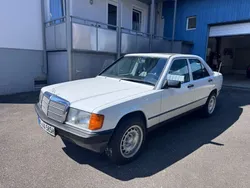 Weiß Gebraucht 1988 Mercedes 190 Limousine | 9.800 €