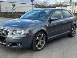 Grau Gebraucht 2006 Audi A3 Attraction Limousine | 2.950 € (Fairer Preis)
