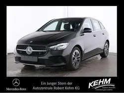 Nachtschwarz Gebraucht 2024 Mercedes B200 Van / Kleinbus | 31.989 € (Etwas zu teuer)