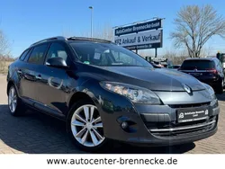 Grau Gebraucht 2012 Renault Mégane III Luxe Limousine | 5.999 € (Fairer Preis)