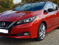 Rot Gebraucht 2019 Nissan Leaf N-Connecta Kleinwagen | 12.900 € (Fairer Preis)