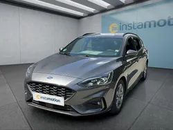 Grau Gebraucht 2021 Ford Focus Kombi | 22.449 € (Fairer Preis)