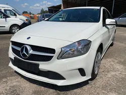 Calcitweiss unilack Gebraucht 2017 Mercedes A160 Limousine | 8.799 € (Etwas zu teuer)